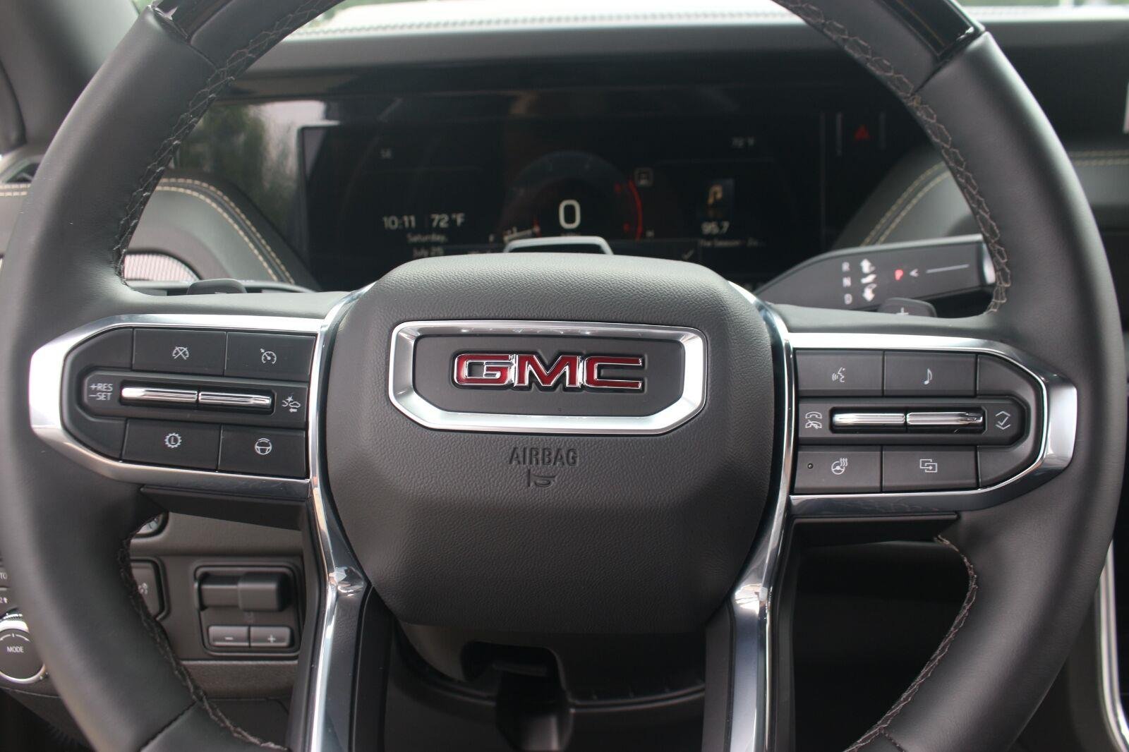 Used 2026 Onyx Black GMC Elevation image 23