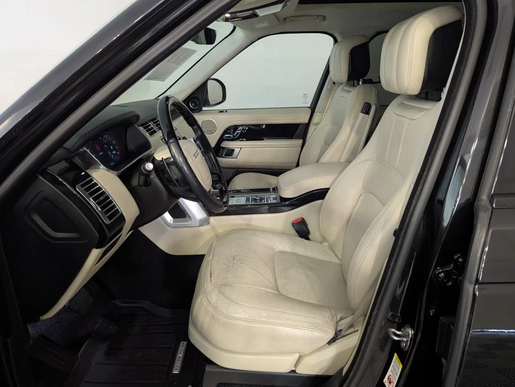 Certified Used 2019 Black Land Rover 3.0L V6 Supercharged HSE image 4
