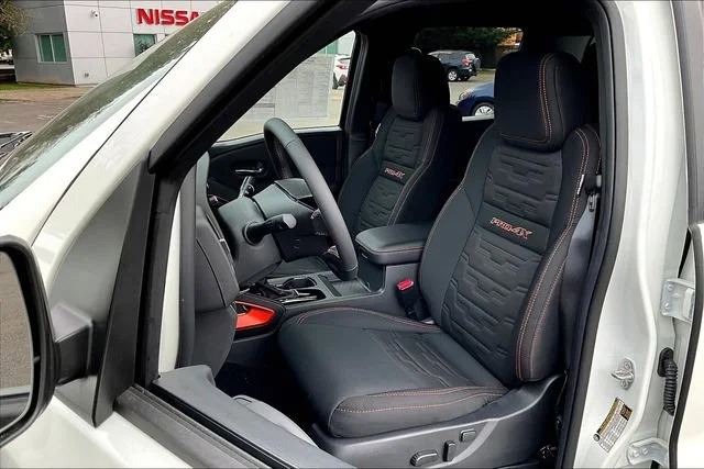2025 Nissan Frontier PRO-4X - Photo 10