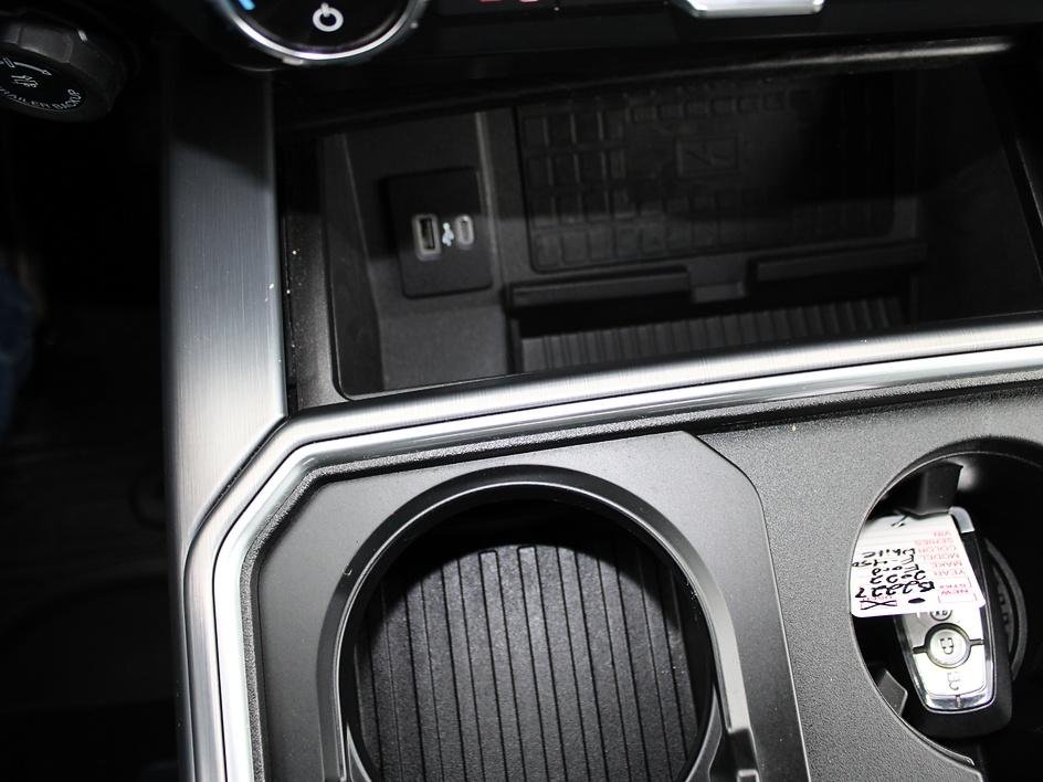 2022 Ford F-450 Super Duty Limited - Photo 16