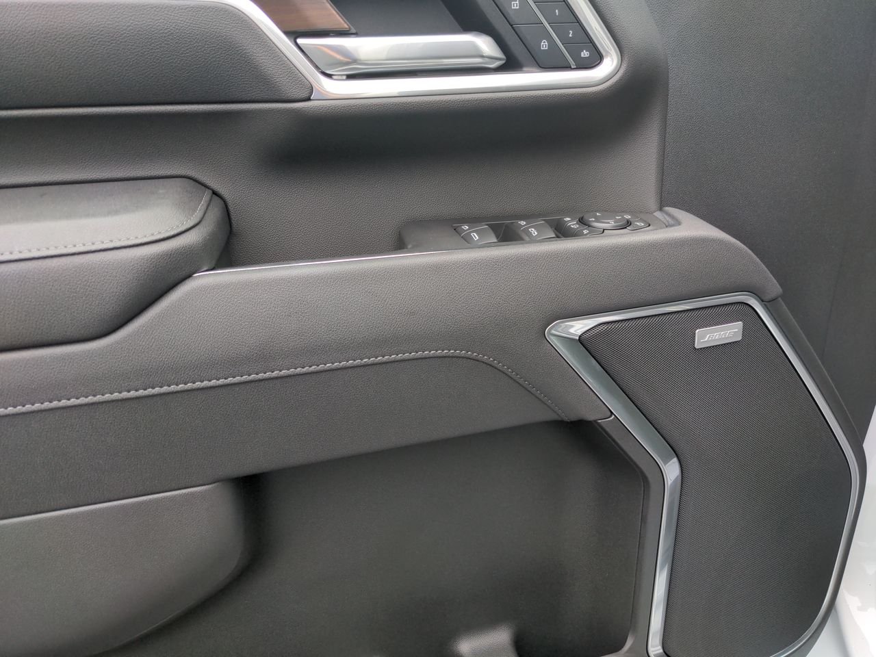 2025 GMC Sierra 3500HD SLT - Photo 23