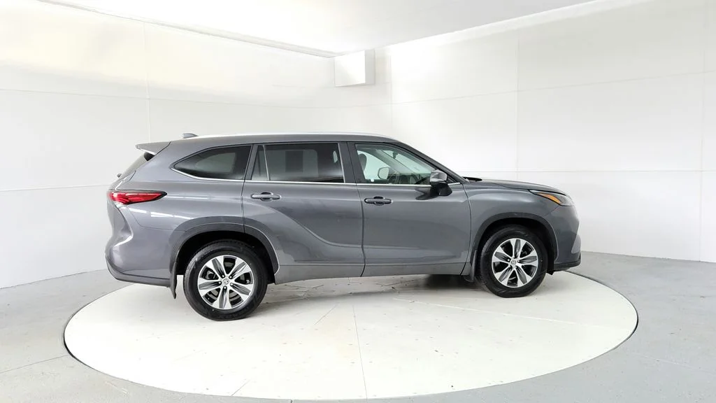 Used 2023 Gray Toyota XLE image 6