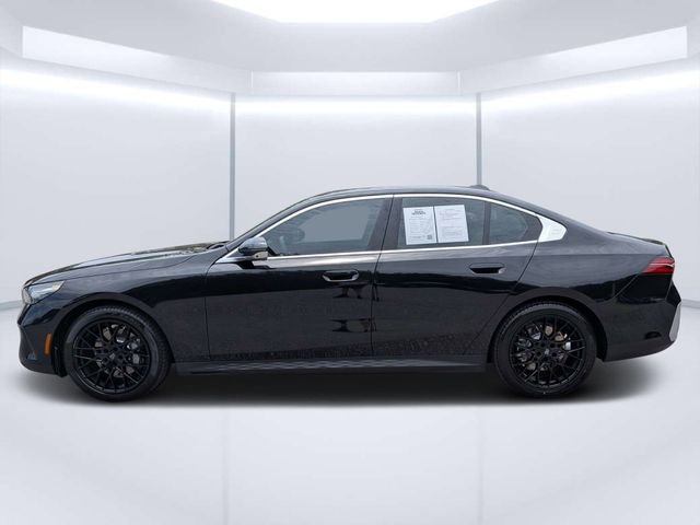 Used 2025 Black BMW 530i image 6