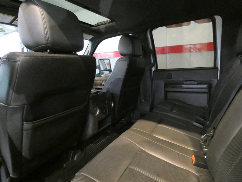 Used 2013 INGOT SILVER META Ford Crew Cab Platinum SRW image 24