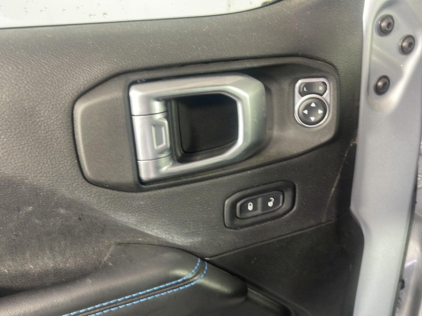 Used 2024 Silver Zynith Clearcoat Jeep High Altitude image 20