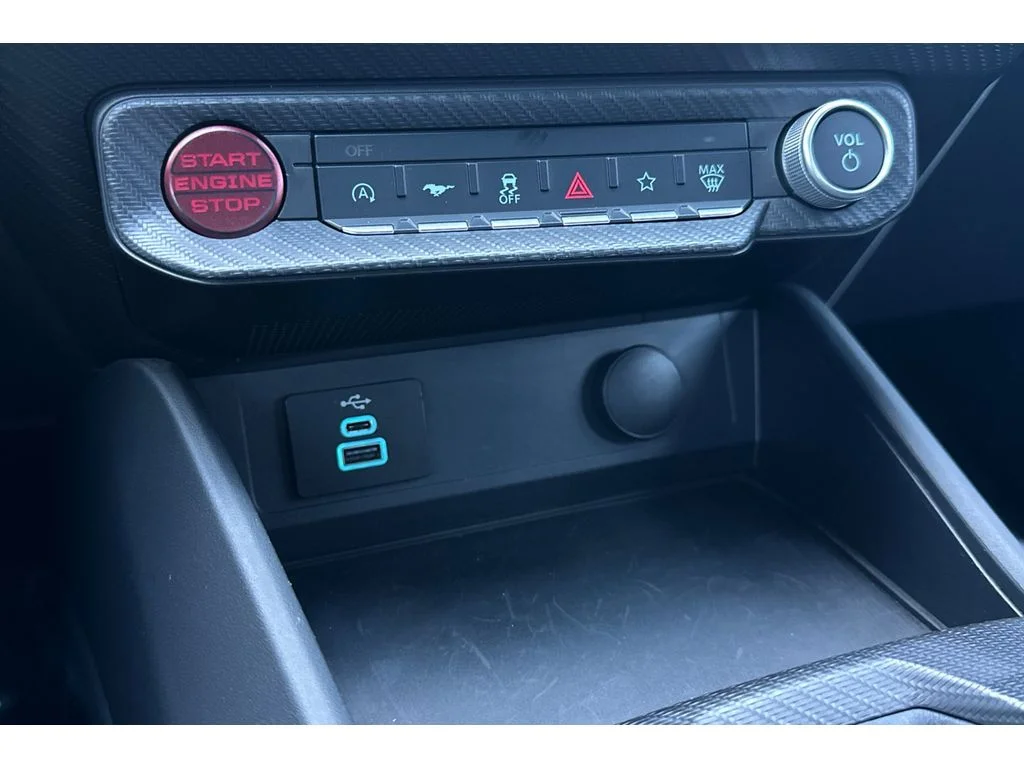 Used 2025 Shadow Black Ford EcoBoost image 28