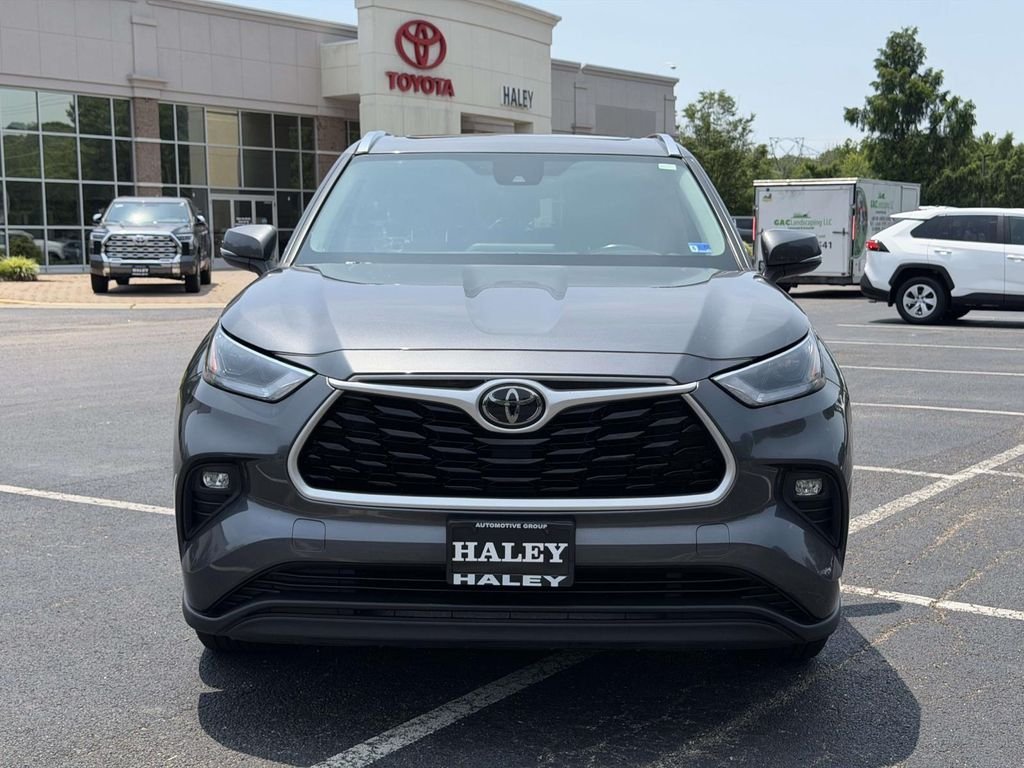 Used 2021 Gray Toyota XLE image 24