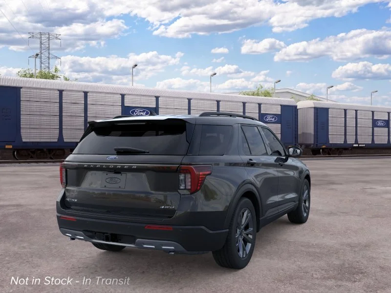 New 2026 Agate Black Metallic Ford Active image 8
