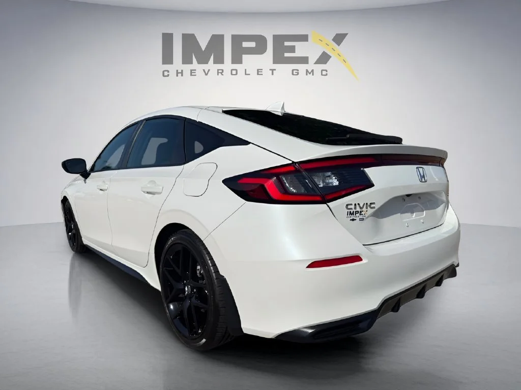 Used 2025  Honda Sport image 3