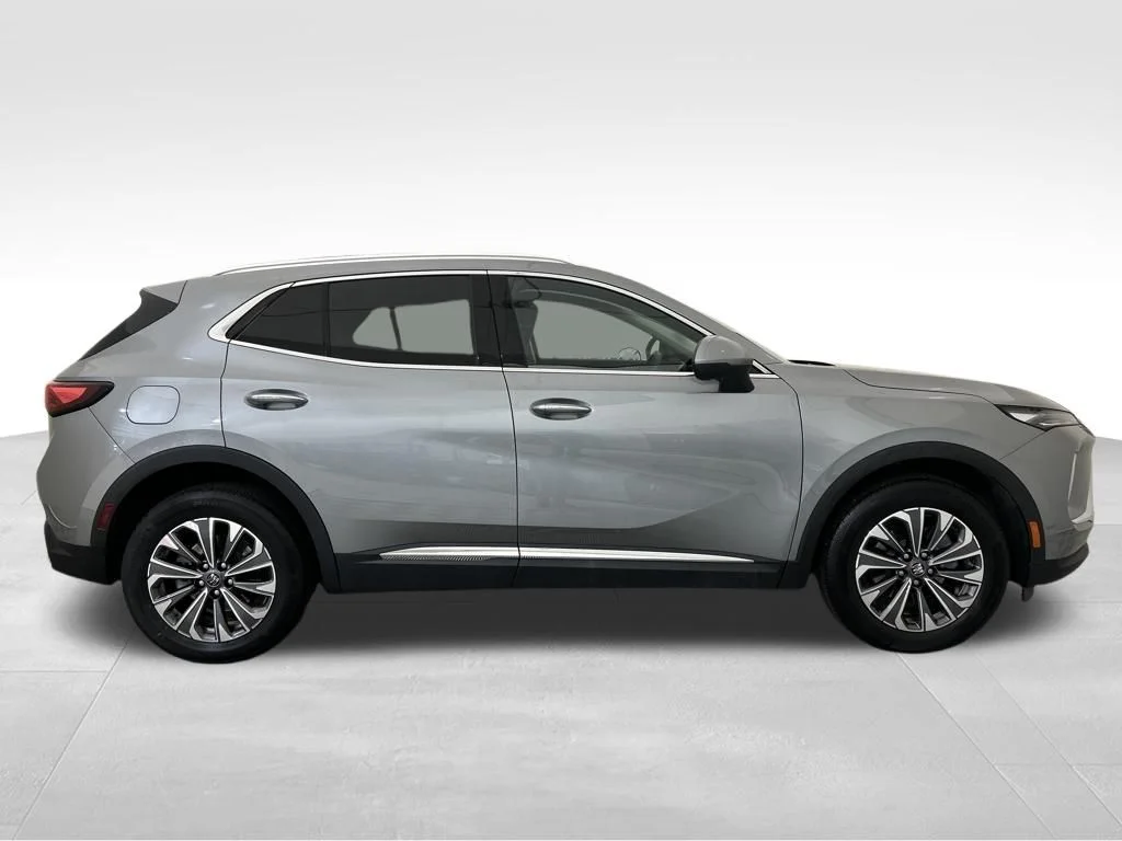 Used 2025 Gray Buick Preferred image 6