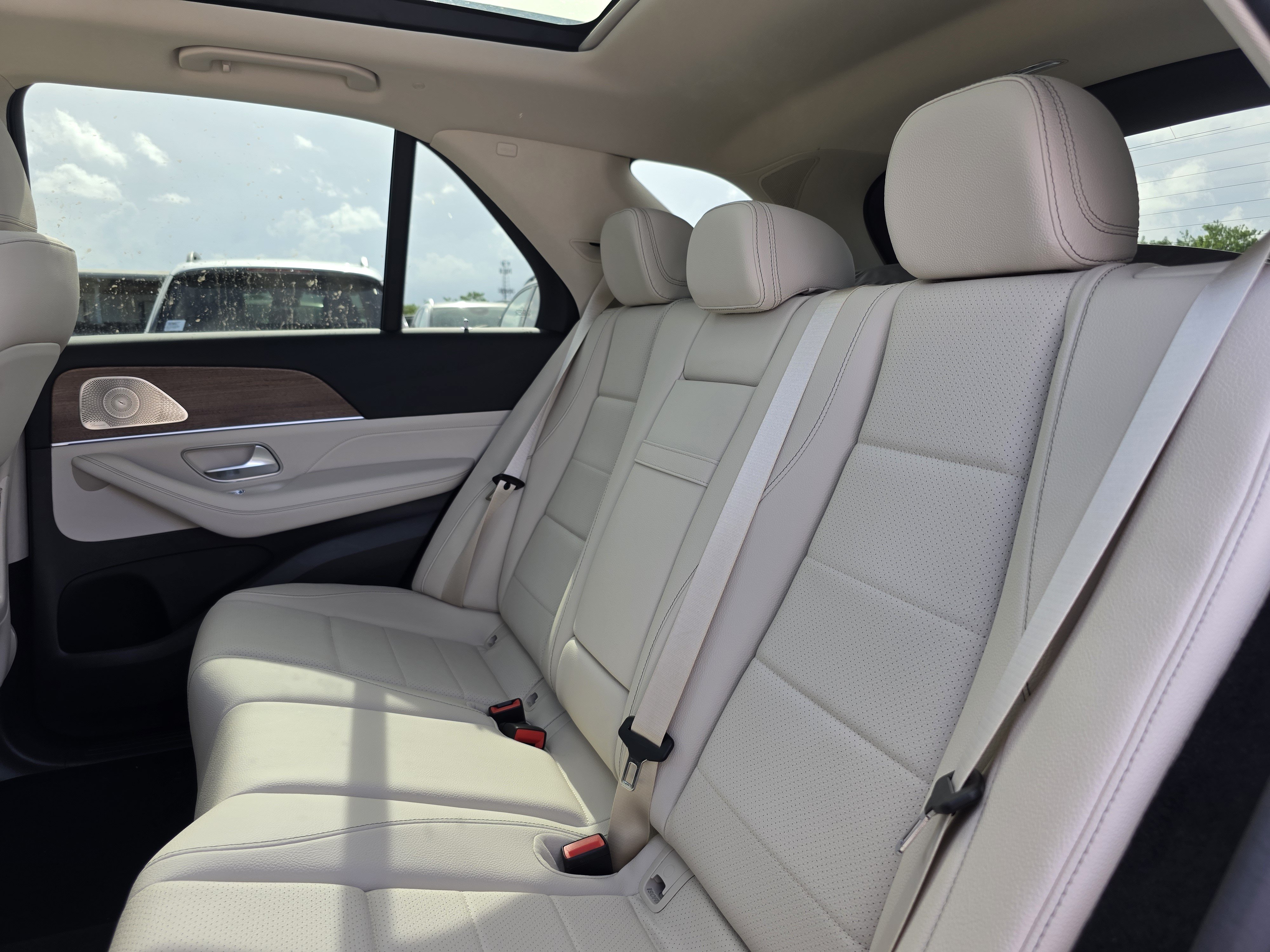 New 2026 Selenite Grey Metallic Mercedes-Benz GLE 450 image 41