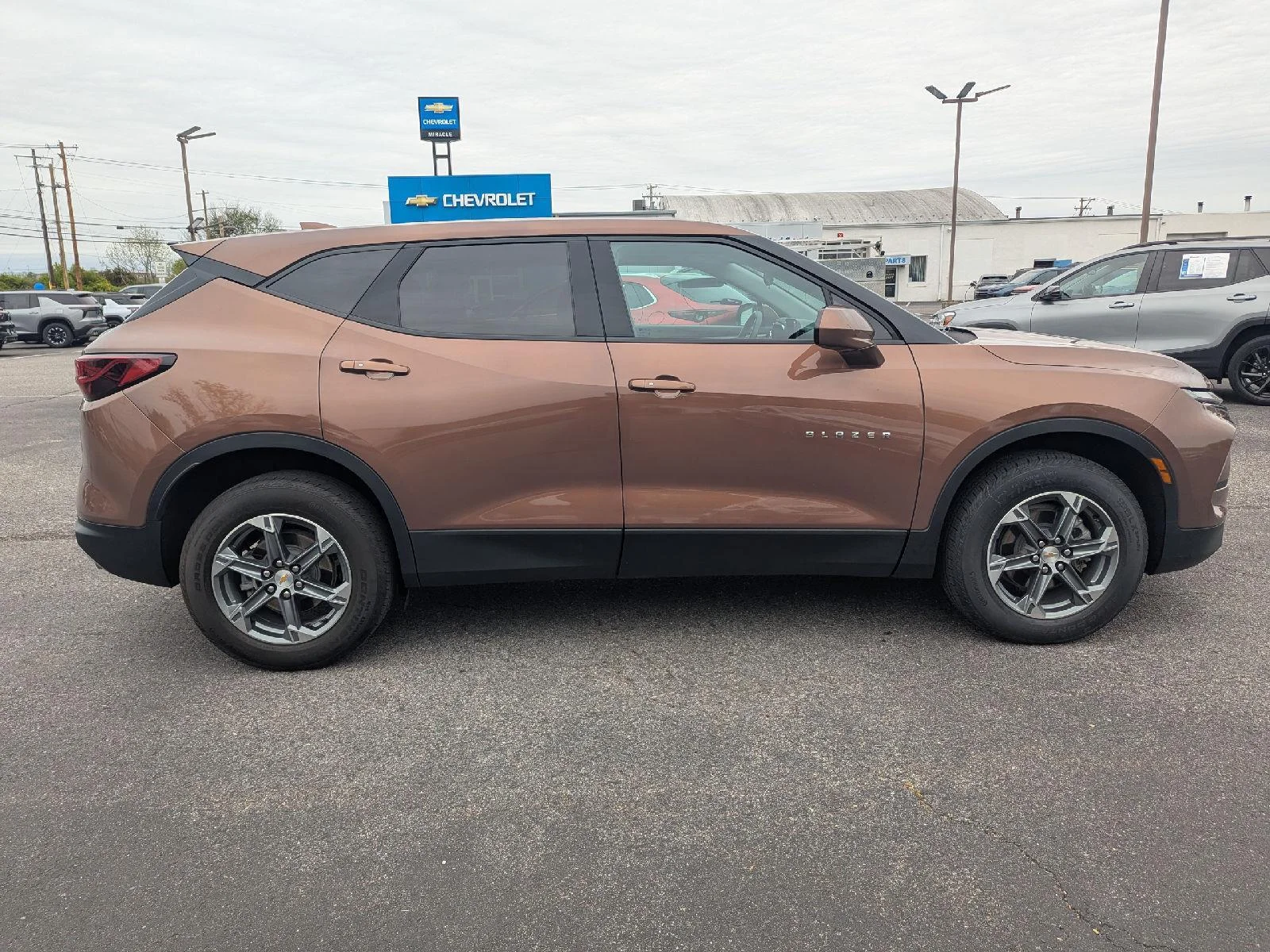 Used 2023 Copper Bronze Metallic Chevrolet 2LT image 8
