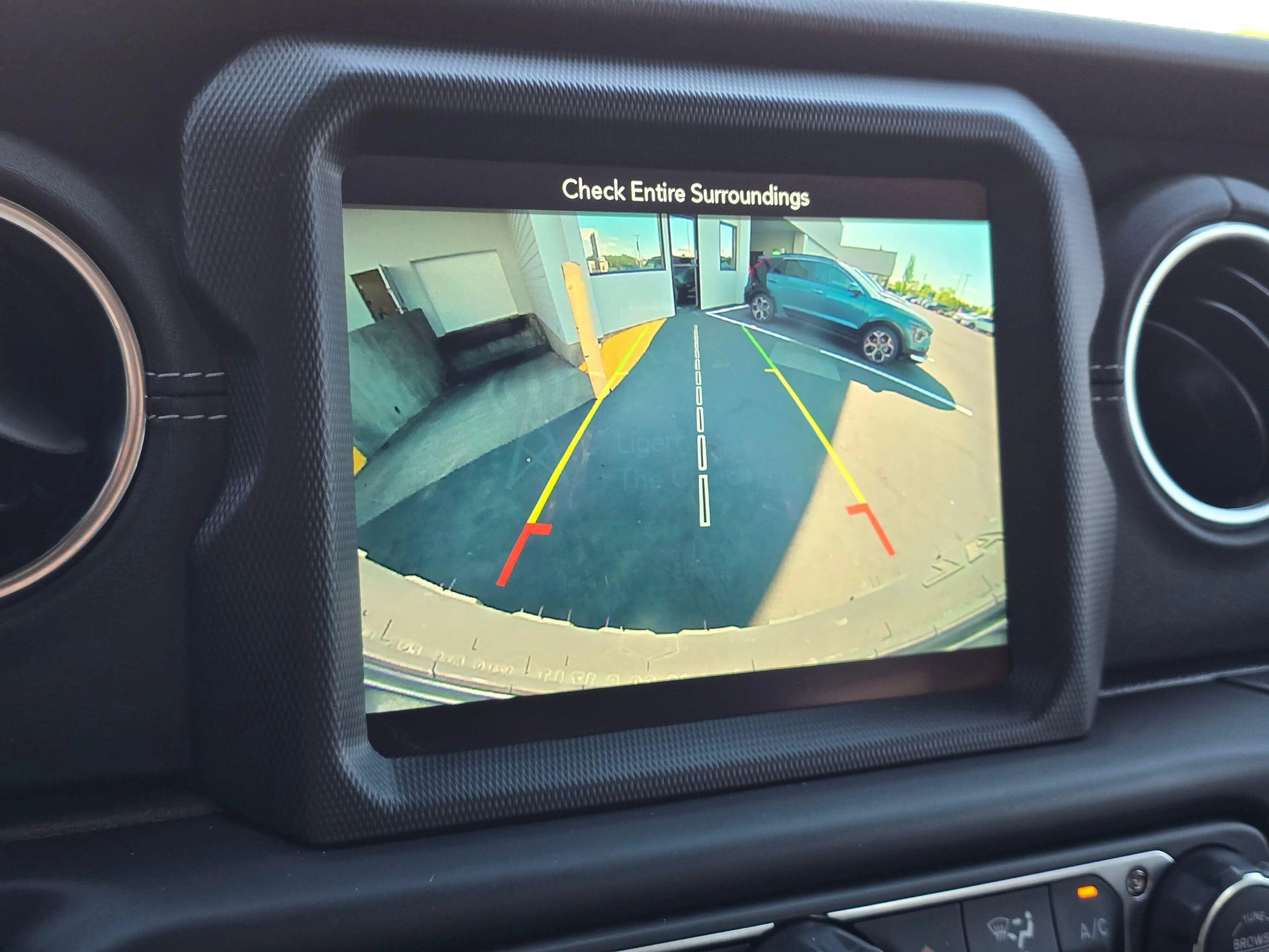 Used 2019 Gray Clearcoat Jeep Unlimited Sahara image 19