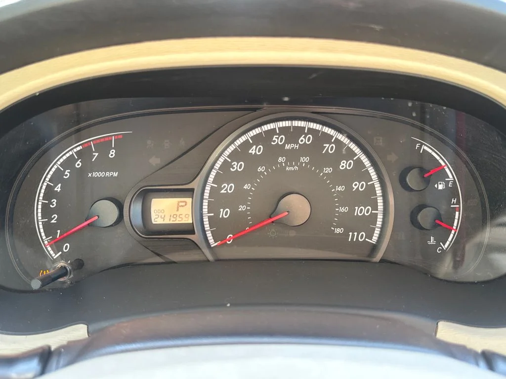 Used 2011 Silver Sky Metallic Toyota LE image 21