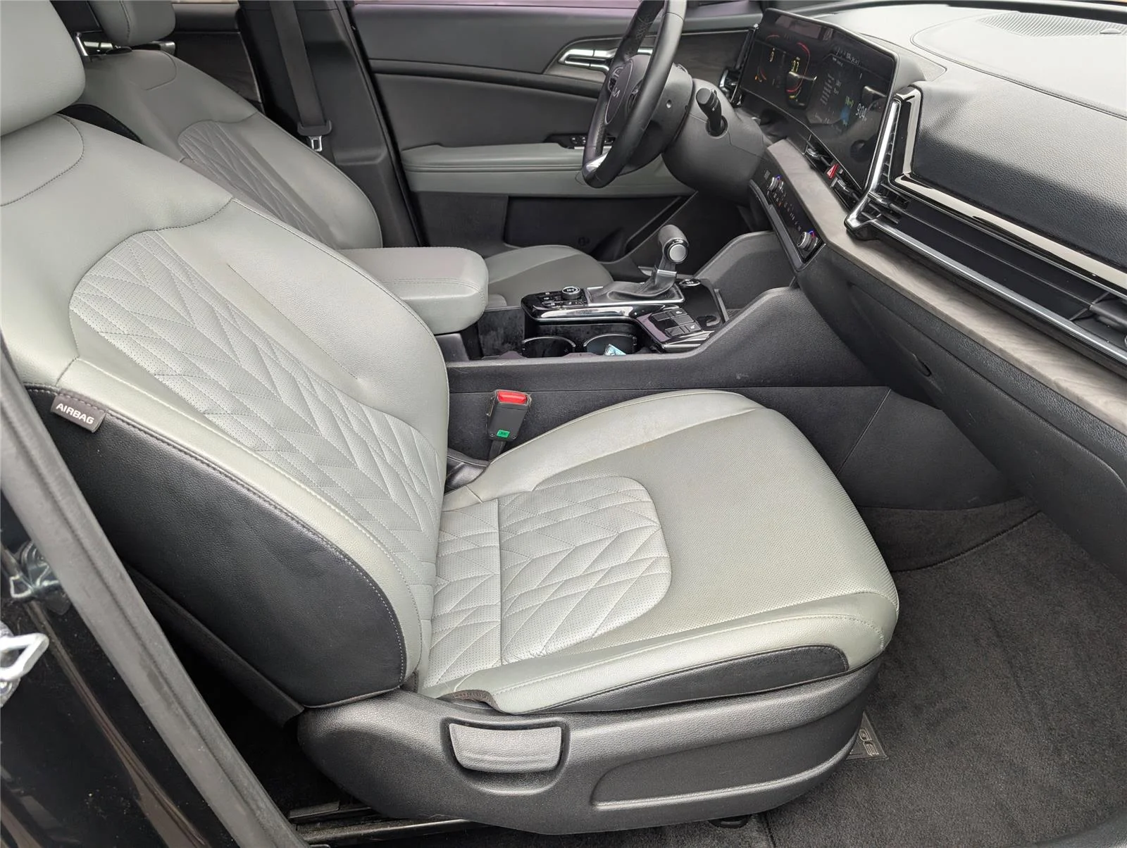 Used 2024 Ebony Black Kia X-Line image 35