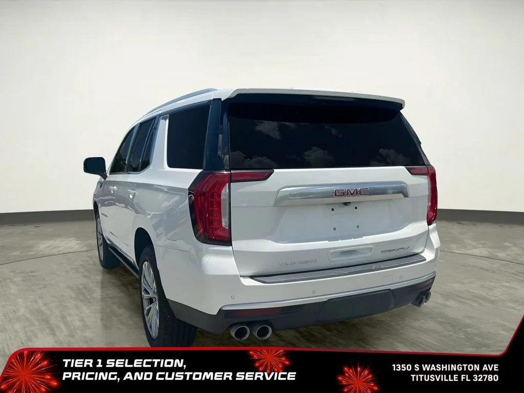 Used 2022 White Frost Tricoat GMC Denali image 6