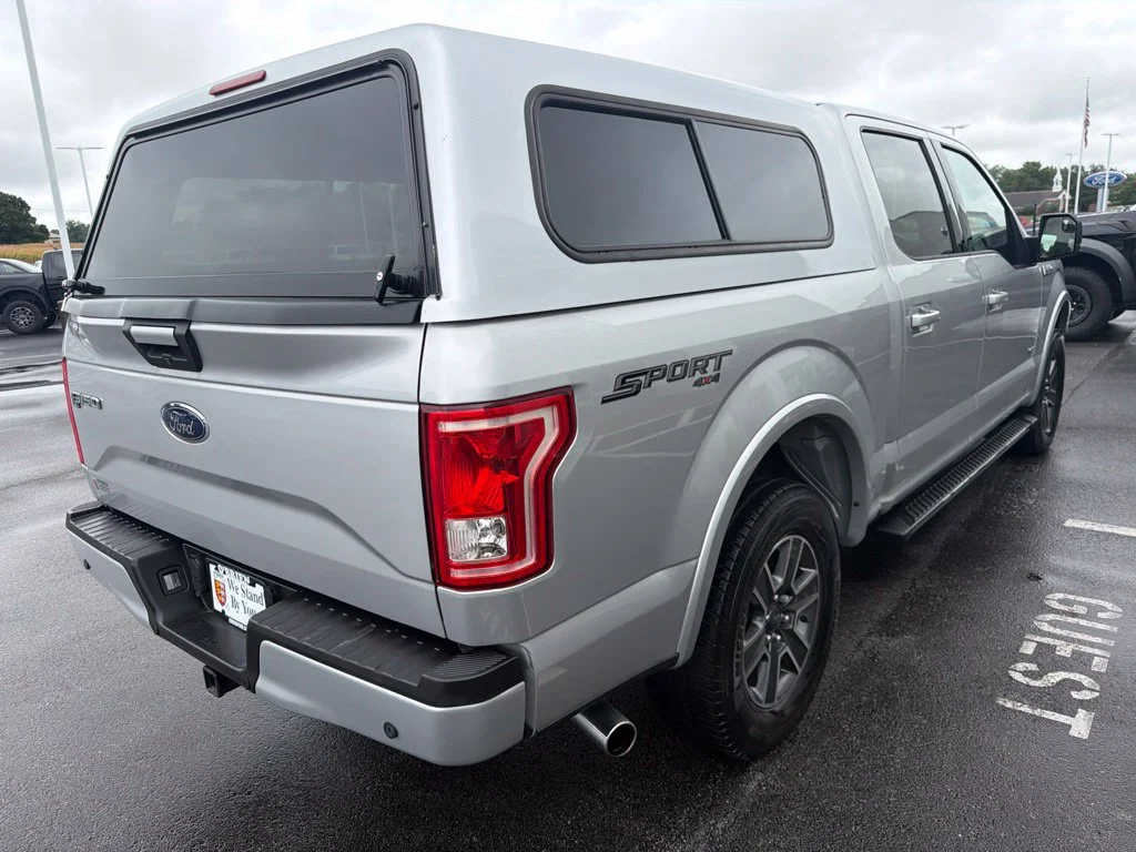 Used 2017 Ingot Silver Ford XLT image 5