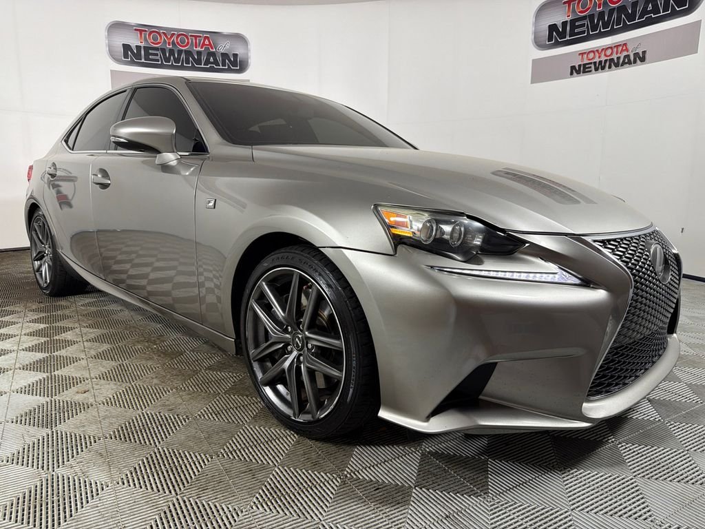 2016 Lexus IS 350 200t's photo