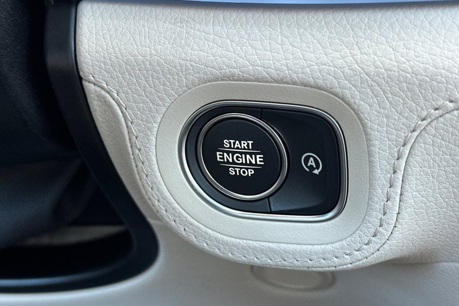 New 2026 White Mercedes-Benz GLE 450 image 23