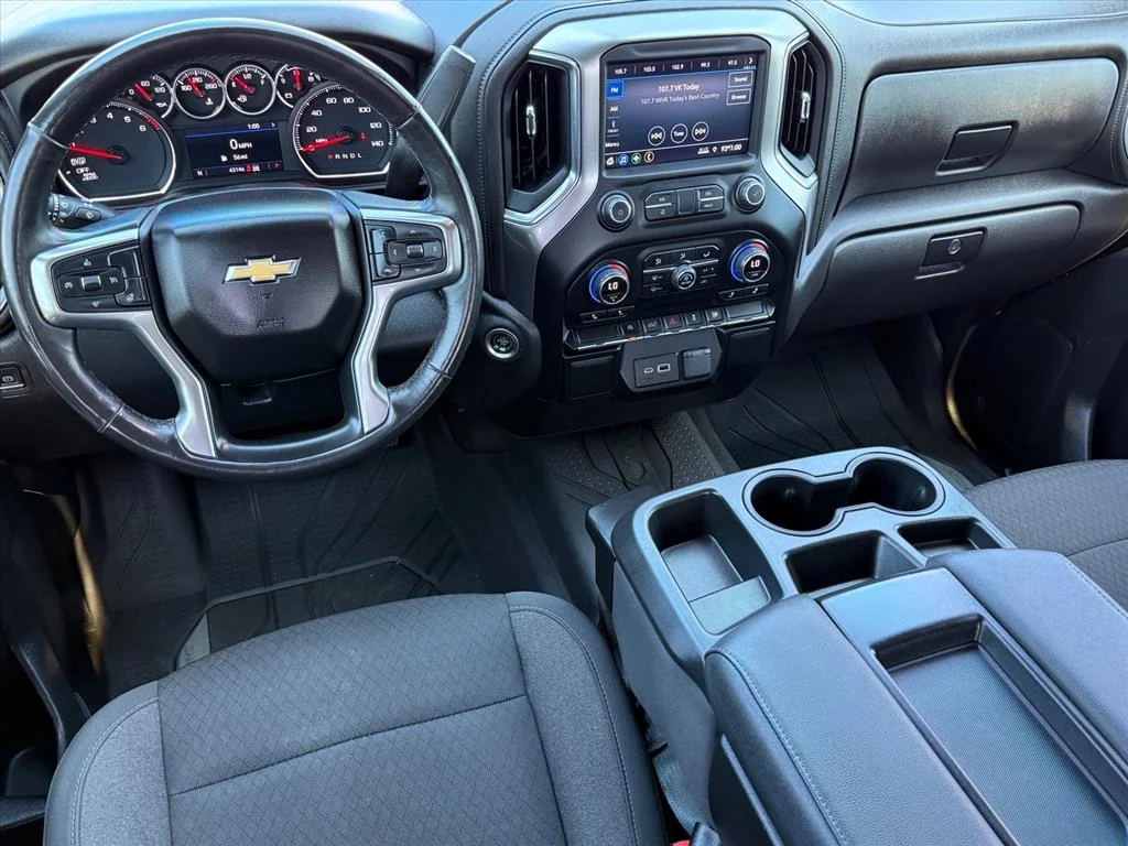 Used 2022 Mosaic Black Metallic Chevrolet LT image 12