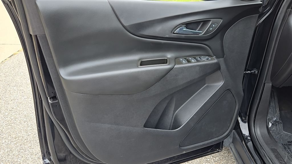 Used 2023 Black Chevrolet LT image 7