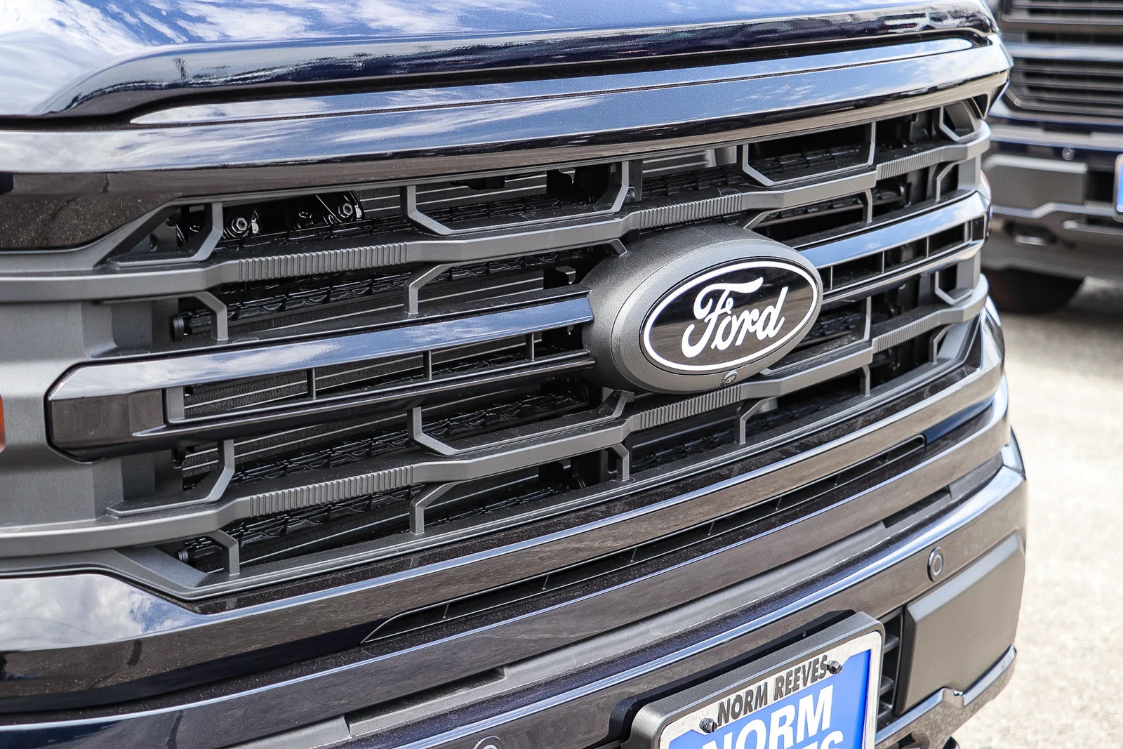New 2026 Antimatter Blue Metallic Ford XLT image 5