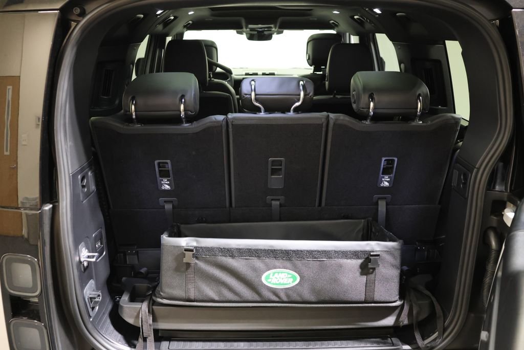 2026 Land Rover Defender X-Dynamic SE - Photo 49