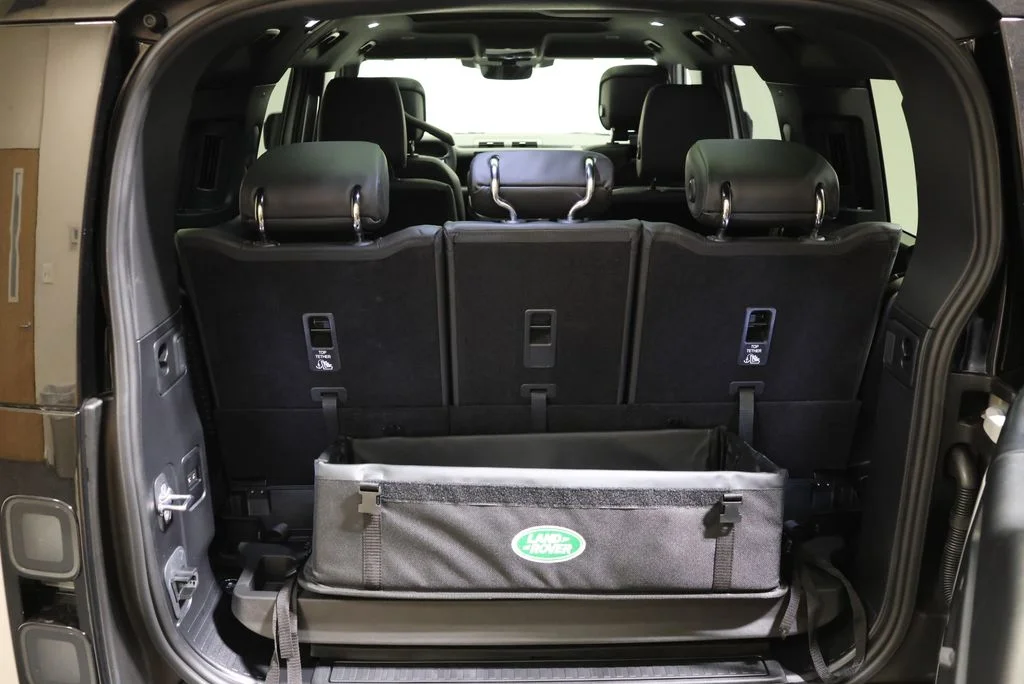 2026 Land Rover Defender X-Dynamic SE - Photo 49