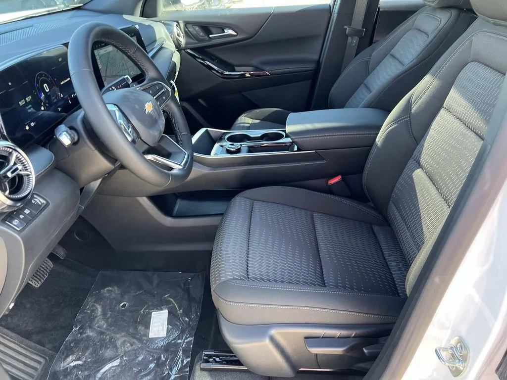 2026 Chevrolet Equinox LT - Photo 12