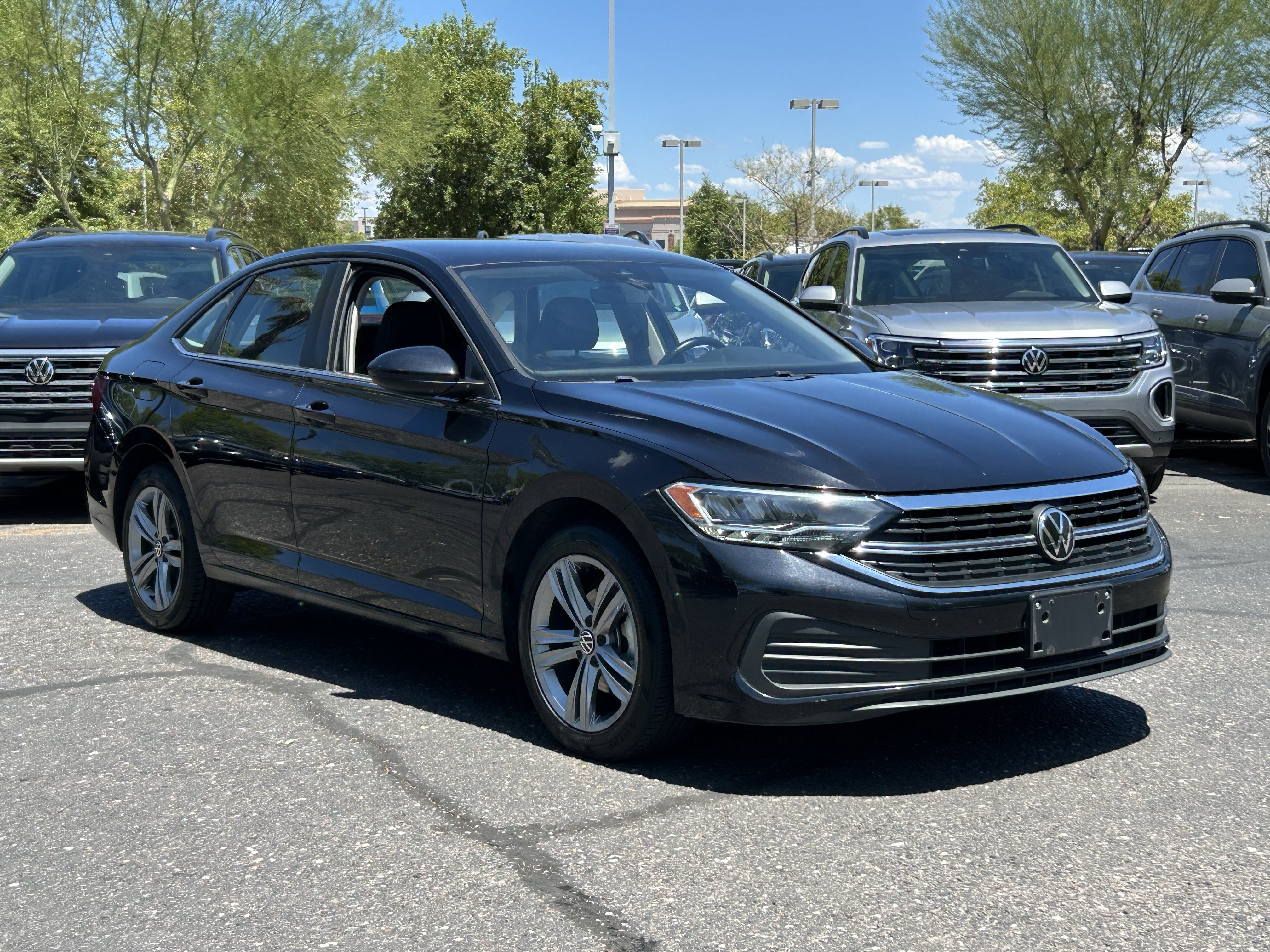 Used 2024 Black Volkswagen SE image 6