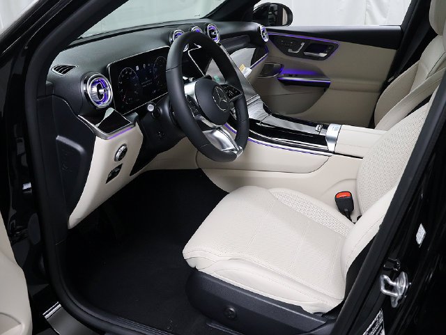 New 2027 Obsidian Black Metallic Mercedes-Benz GLC 300 image 37