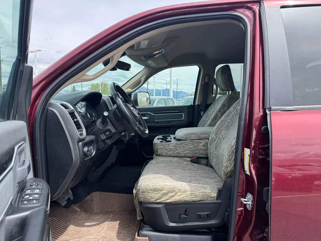 Used 2020  Ram Big Horn image 4