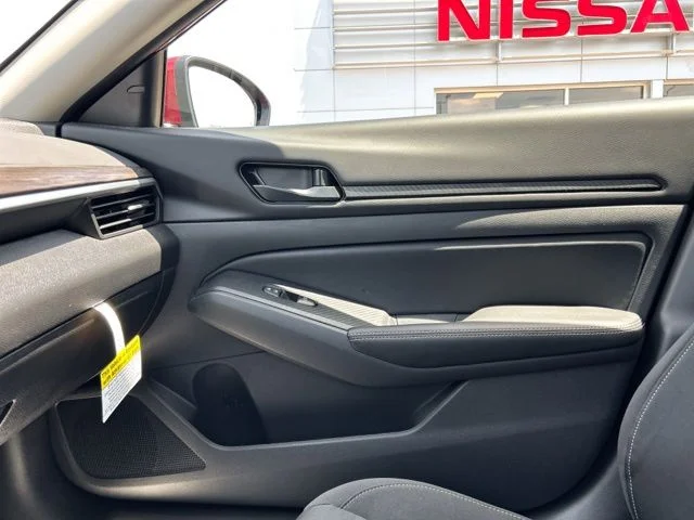 New 2026 Scarlet Nissan 2.5 SV image 37