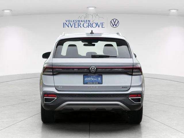 Certified Used 2025 Silver Volkswagen 1.5T SE image 6