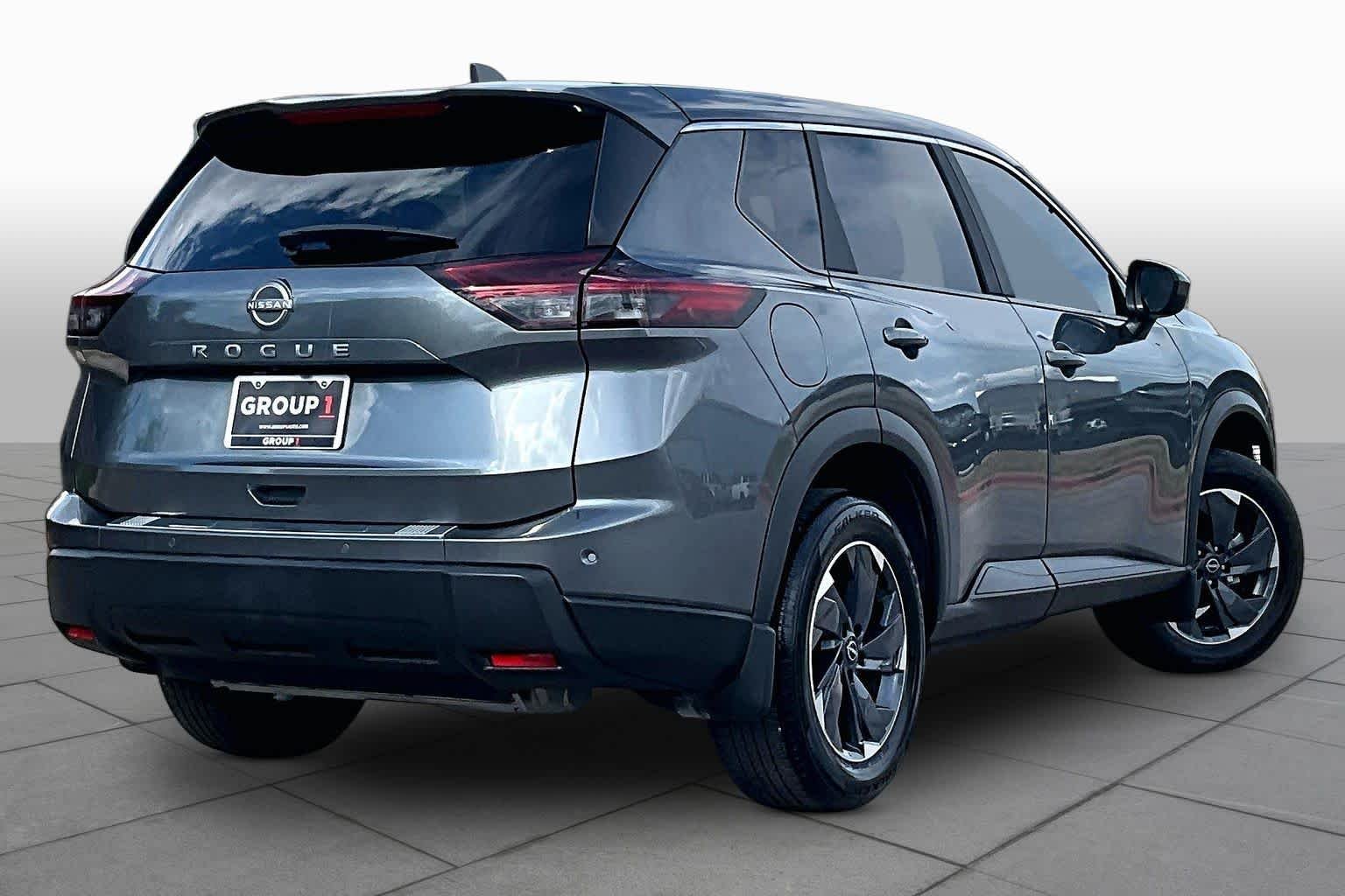Certified Used 2026 Gun Metallic Nissan SV image 13