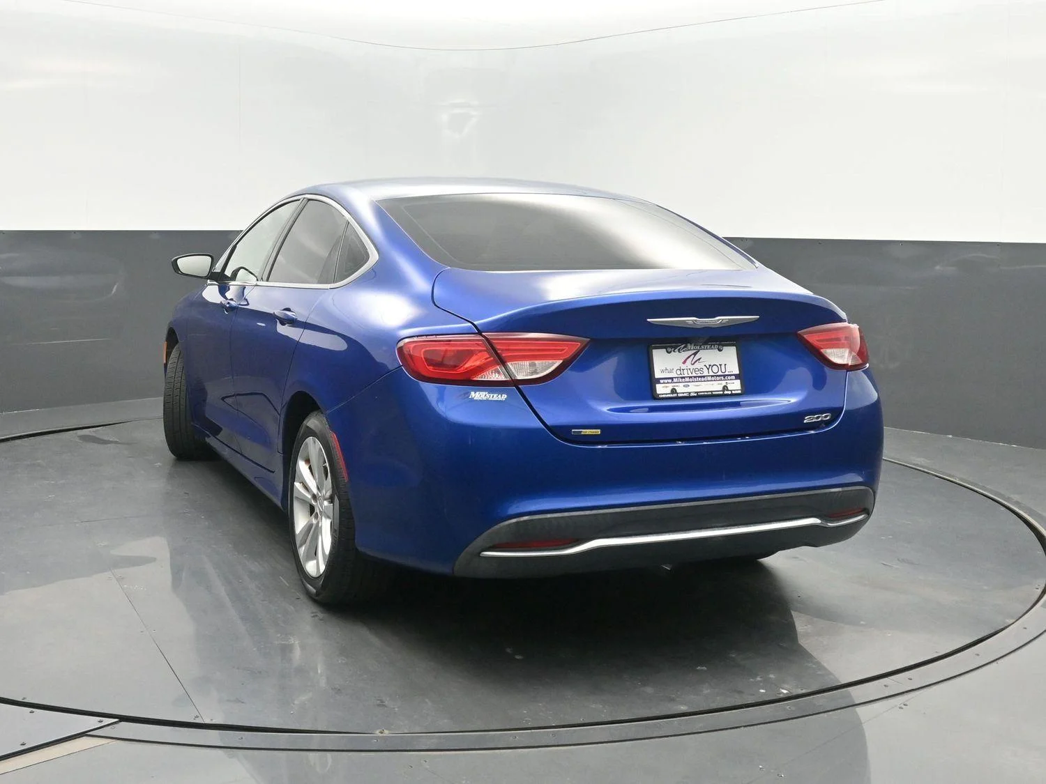 Used 2016 Vivid Blue Pearlcoat Chrysler Limited image 36