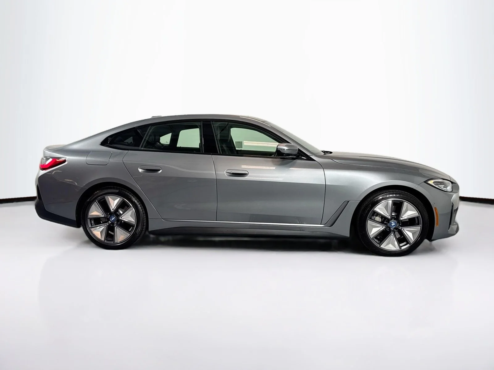 Used 2023 Skyscraper Grey Metallic BMW eDrive35 image 8