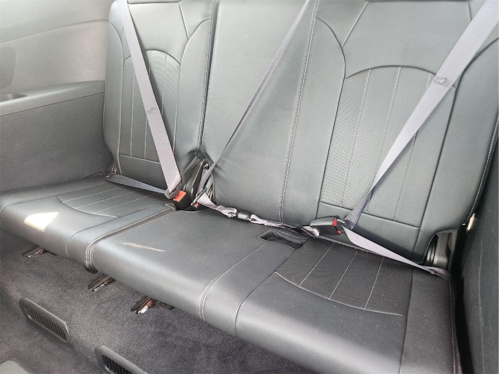 Used 2015 White Chevrolet LTZ image 32