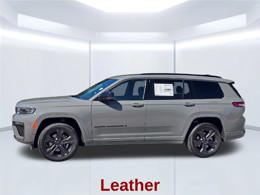 New 2027 Gray Jeep Limited Reserve image 18