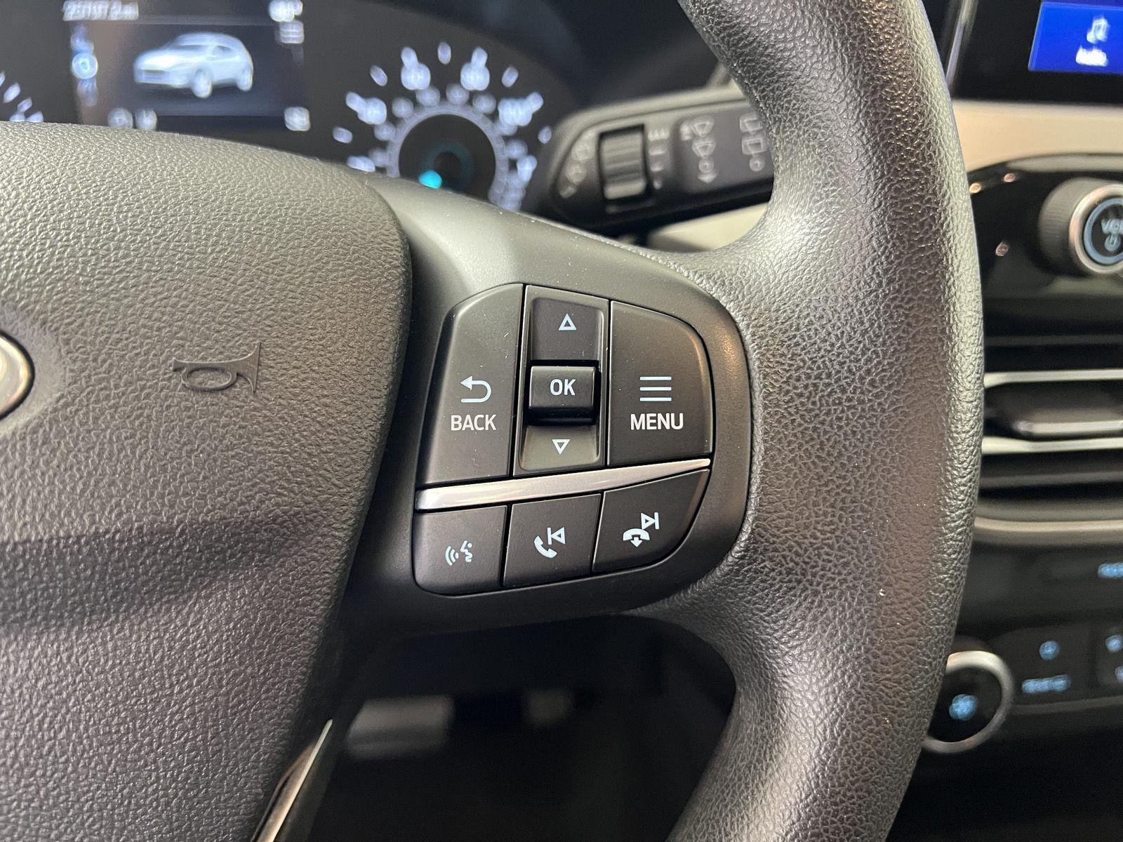 Used 2022 Agate Black Ford SE image 10