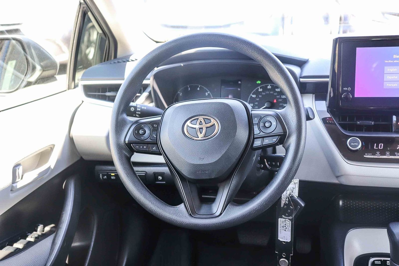 Used 2025 Underground Toyota LE image 18