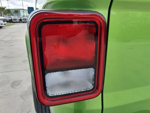 New 2026 Mojito Exterior Paint Jeep Sahara image 9