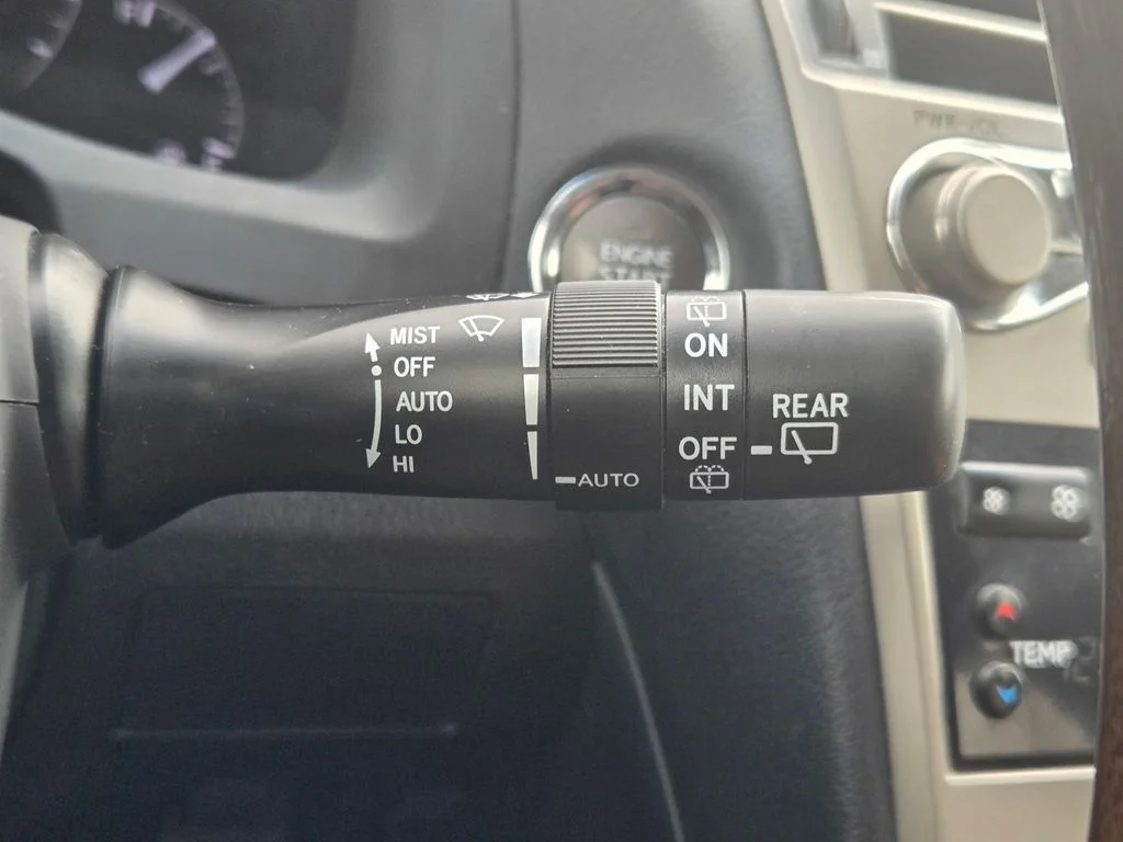 Used 2013 Cashmere Metallic Lexus 350 image 20