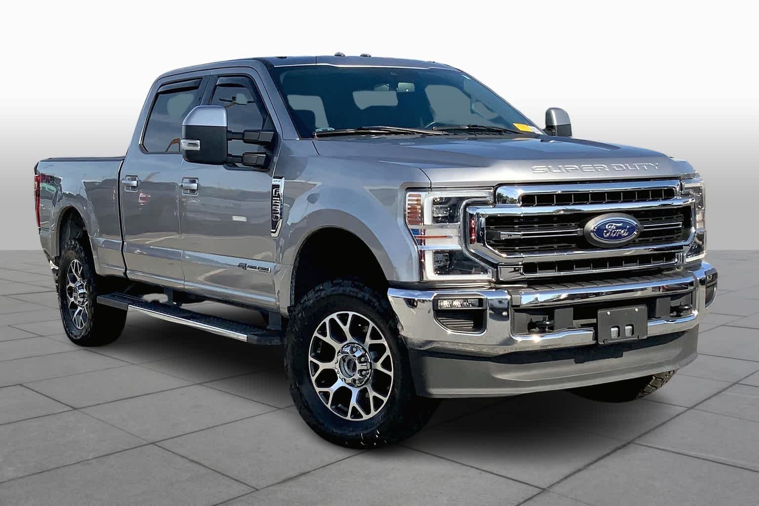 Used 2020 Iconic Silver Metallic Ford LARIAT image 3