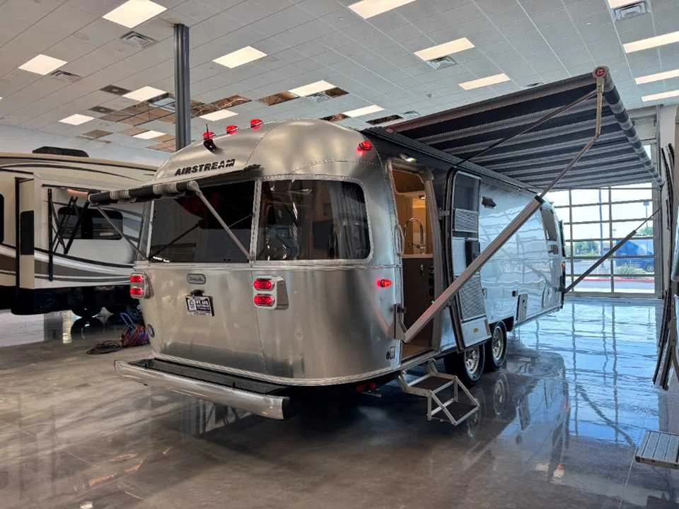 Used 2024 SILVER AIRSTREAM  image 23