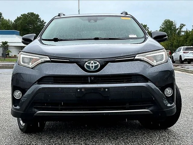 Used 2018 Gray Toyota Limited image 2