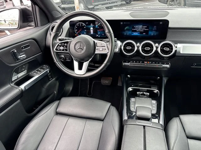 Used 2023 White Mercedes-Benz GLB 250 image 10