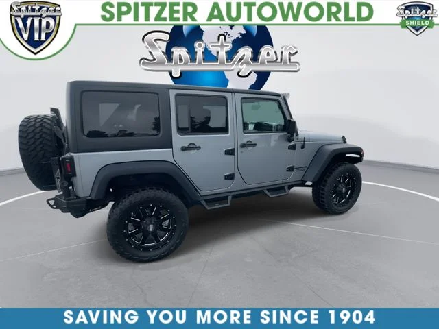 Used 2015 Silver Jeep Unlimited Sport image 9