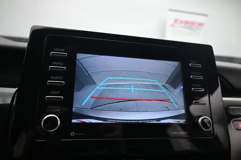 2022 Toyota Camry SE - Photo 18