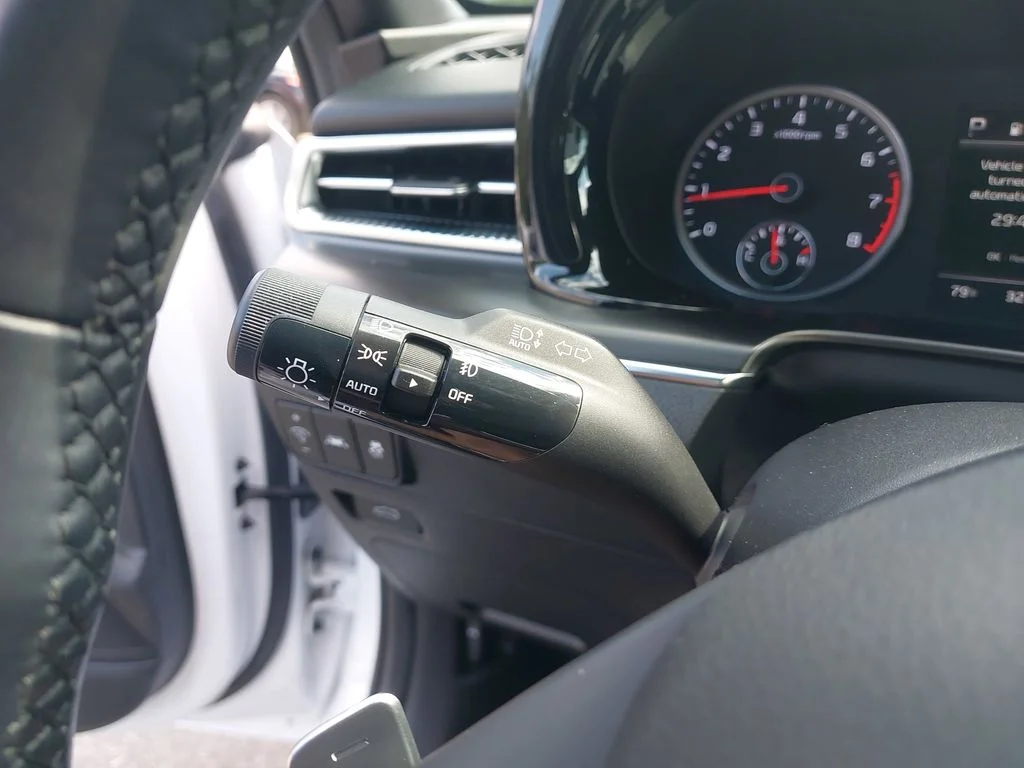 Used 2024 White Kia GT image 25